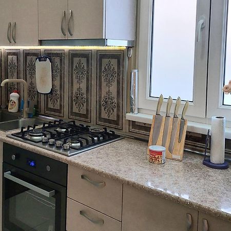 Dali'S Royal Apartment Тбилиси Экстерьер фото