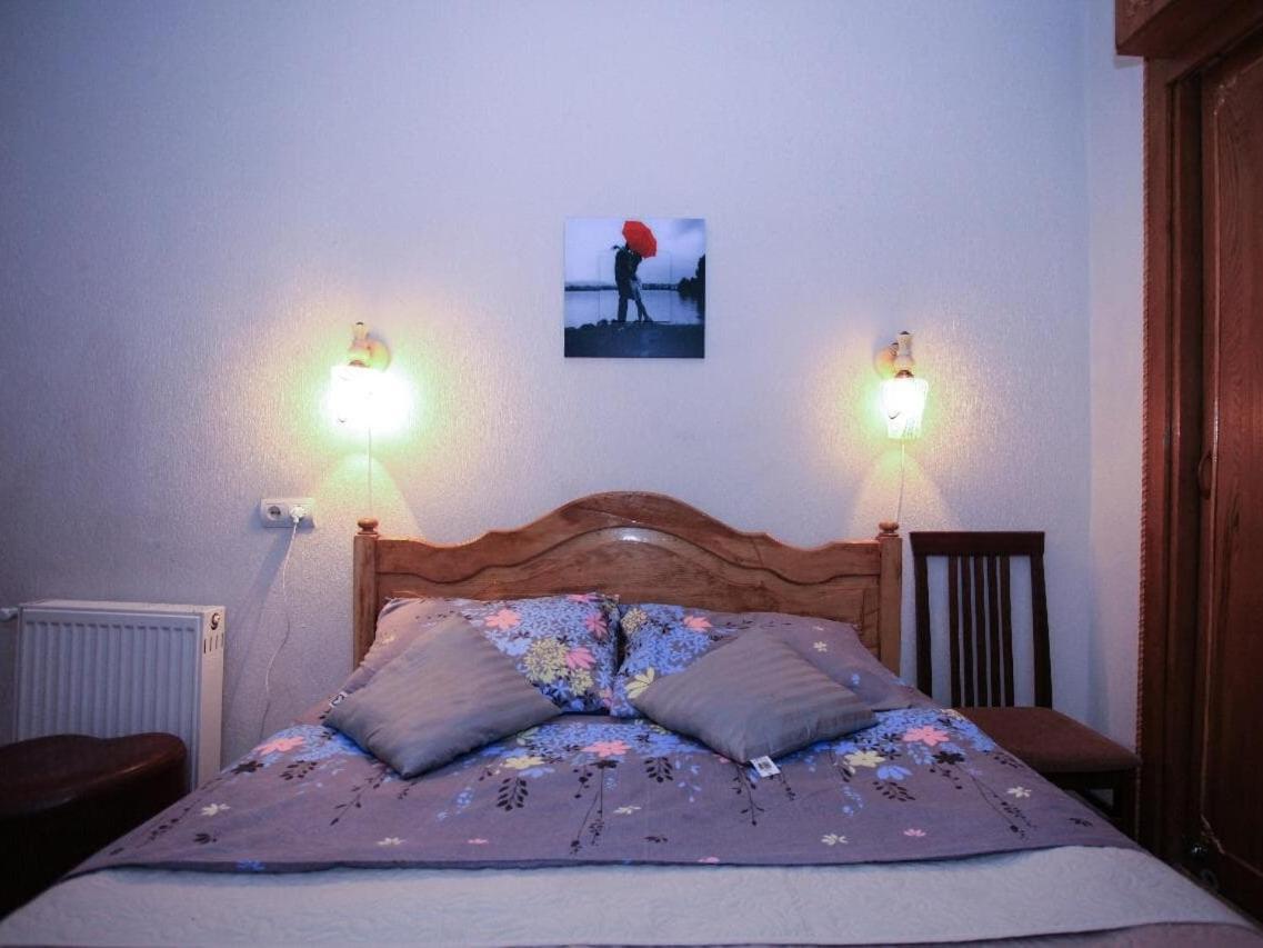 Dali'S Royal Apartment Тбилиси Номер фото